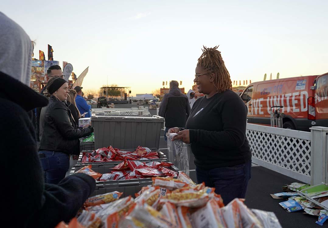 Photo of a volunteer at a volunteer event.